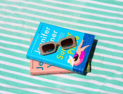 How Jennifer Weiner Embraces the Beach Read All Year Long